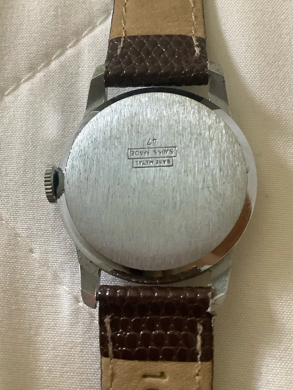vintage 1970s Bradley Swiss-made Mickey Mouse watch needs new battery!